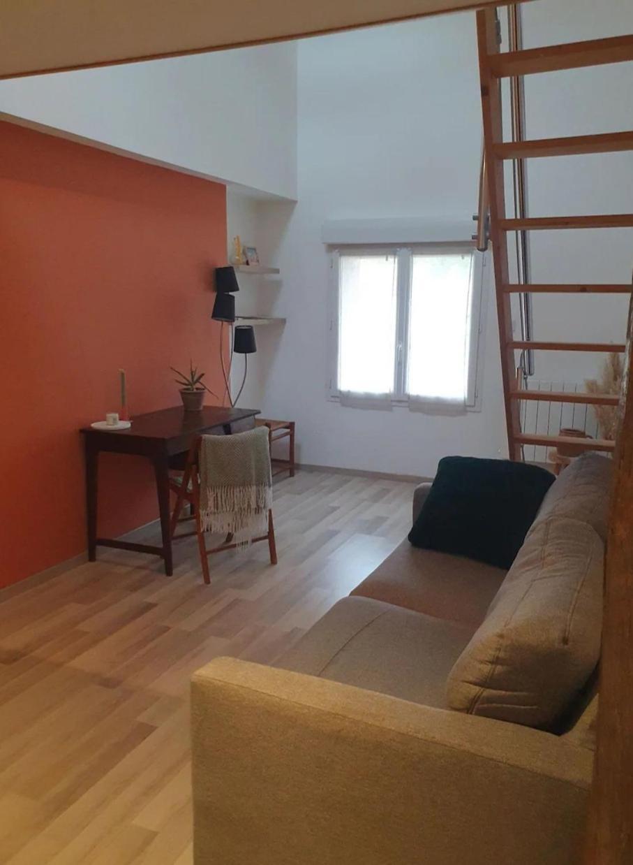 Chambre Chez L'Habitant Avec Petit Dejeuner A 5 Mins Du Futuroscope Chasseneuil-du-Poitou Exteriör bild